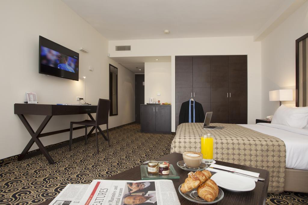 Hod Hasharon Luxury Apartment Herzliya Exterior photo