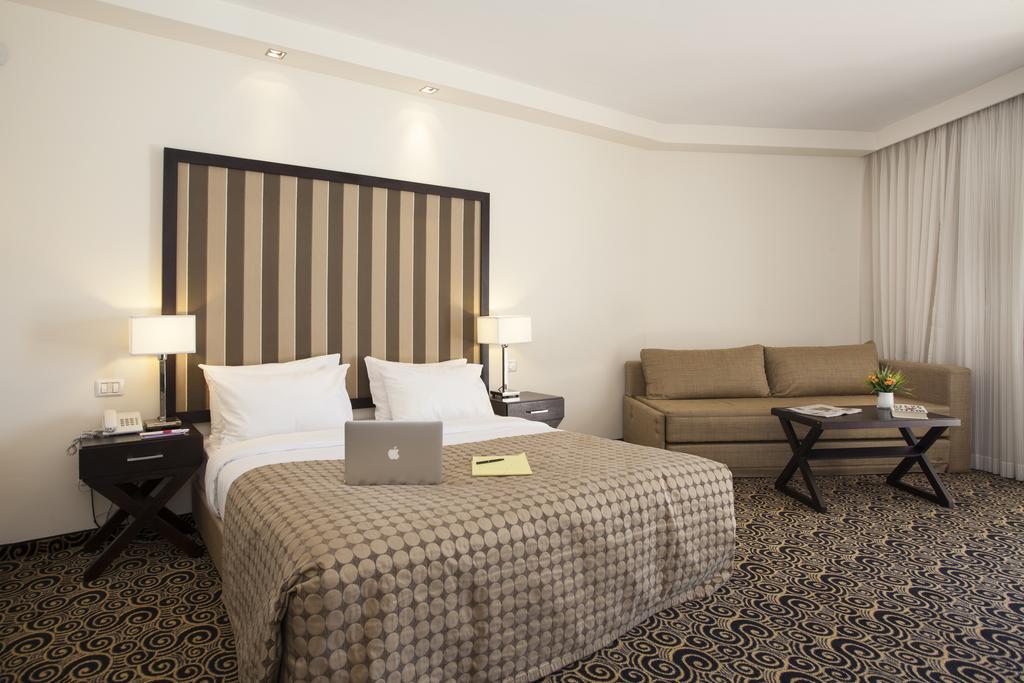 Hod Hasharon Luxury Apartment Herzliya Exterior photo