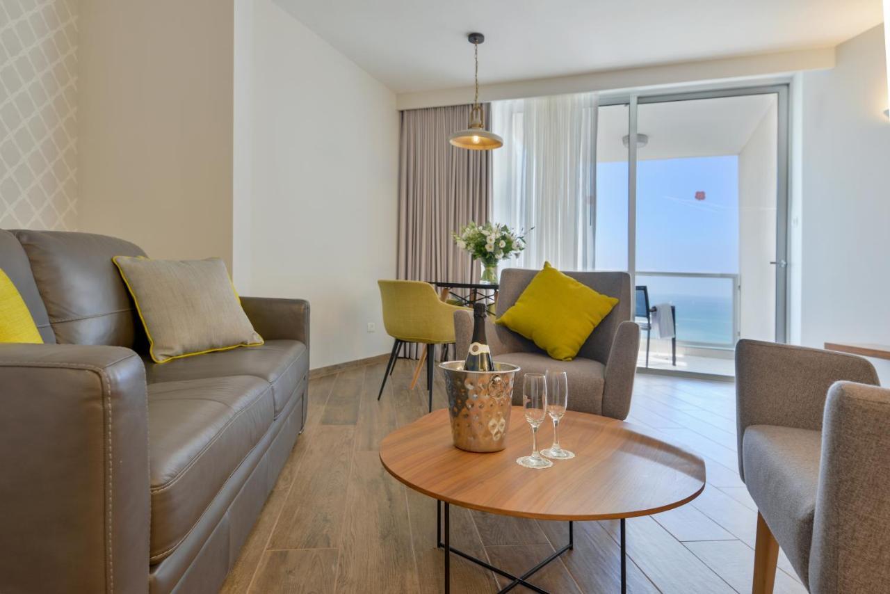 Hod Hasharon Luxury Apartment Herzliya Exterior photo