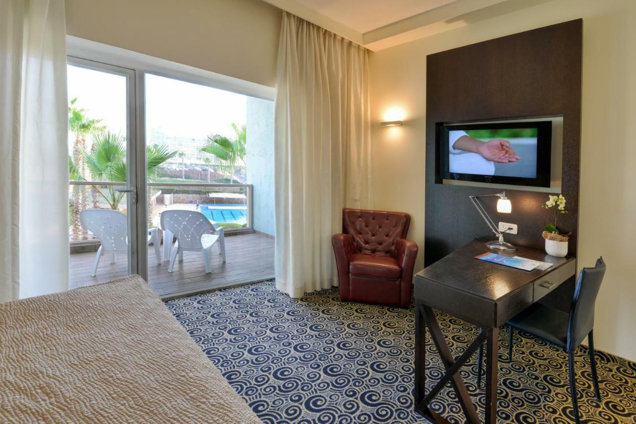 Hod Hasharon Luxury Apartment Herzliya Exterior photo